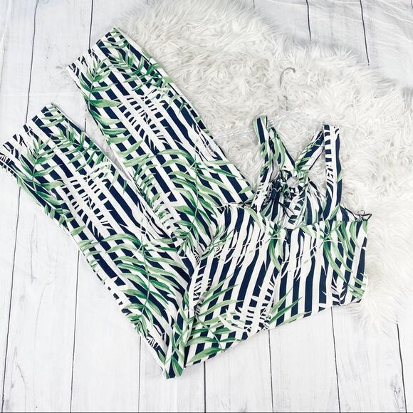 🆕 Zara Women's Tropical Leaf Striped Halter D Ring Jumpsuit Size Medium - Picture 5 of 6